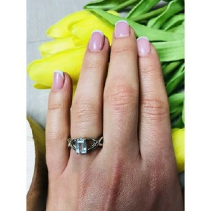 925 Sterling Silver Blue Spinel Ring Size 6.5