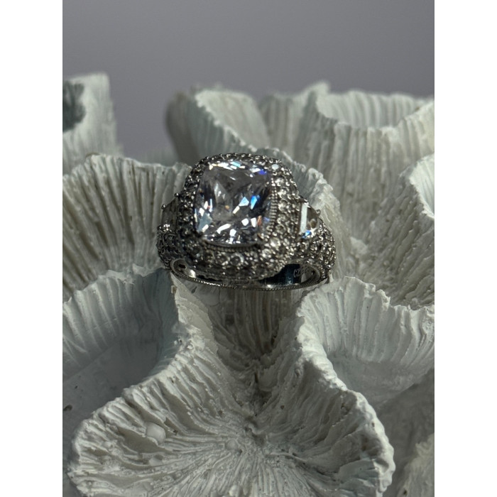 Beautiful Design 925 Sterling Silver Cz Ring Size 9