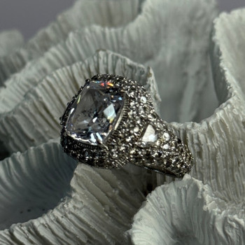 Beautiful Design 925 Sterling Silver Cz Ring Size 9