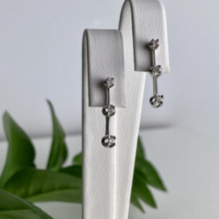 10K White Gold Diamonds Earrings