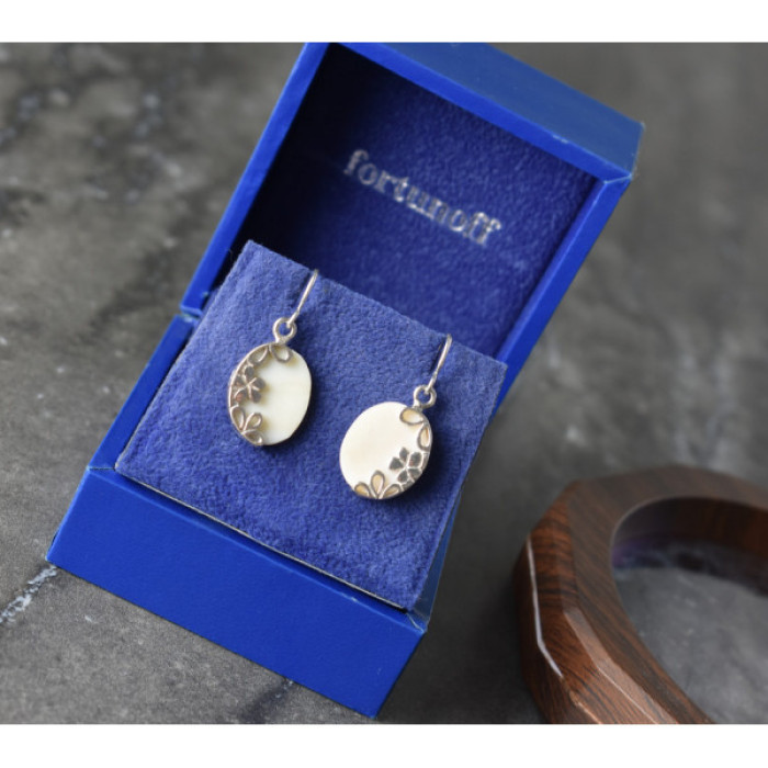 925 Sterling Silver Mother OF Pearl Earrings