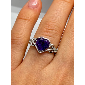 925 Sterling Silver Amethyst & Goshenite Heart Ring Size 6