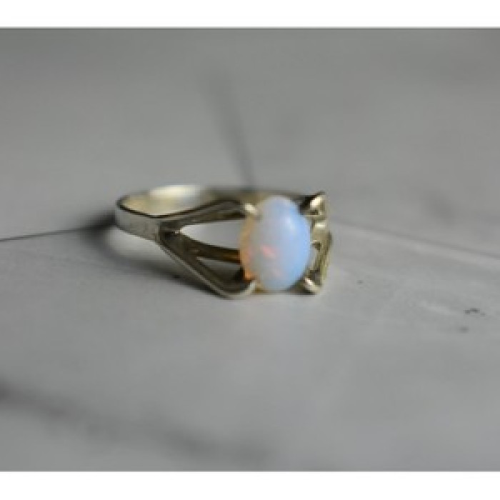 925 Sterling Silver Opal Ring Size 6.5
