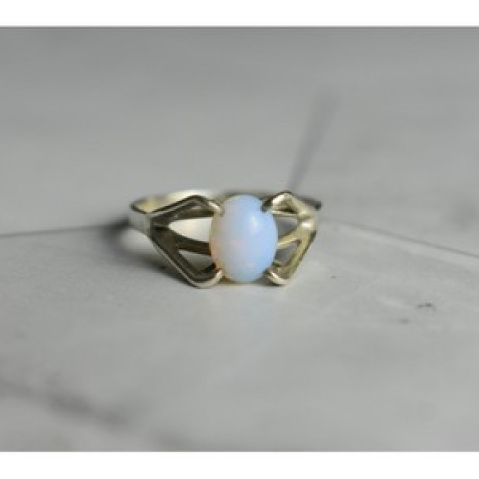 925 Sterling Silver Opal Ring Size 6.5