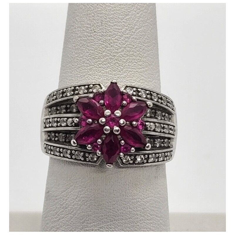 925 Sterling Silver Topaz Ring Size 7