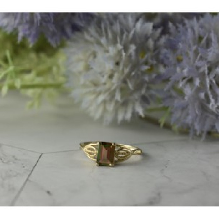 925 Sterling Silver Spinel Ring Size 6.5