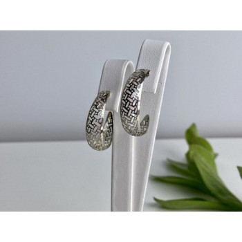 Classic Openwork Stud Earrings