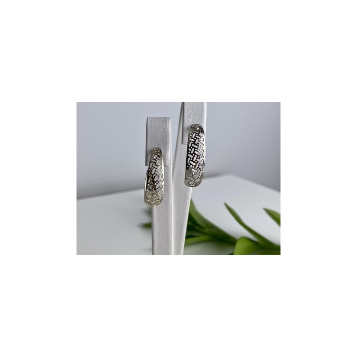Classic Openwork Stud Earrings