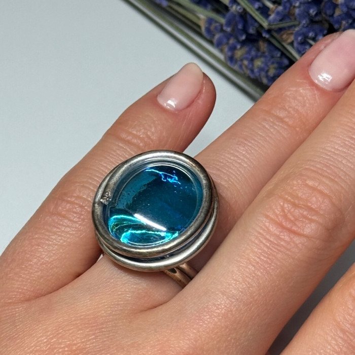 Modern Art Design Blue CZ Ring Size 6