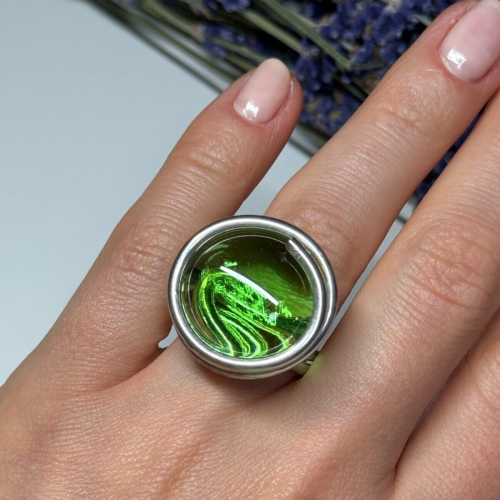Modern Art Design Green CZ Ring Size 6