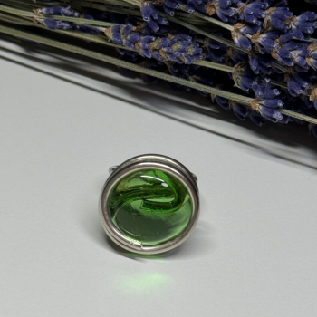 Modern Art Design Green CZ Ring Size 6