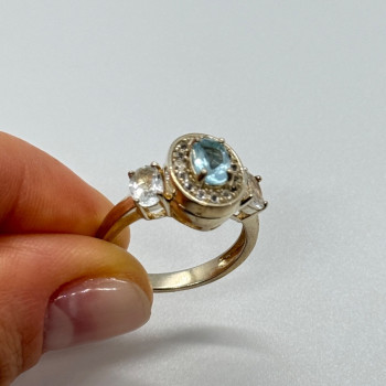 925 Sterling Silver Blue & White Topaz Ring Size 7.5