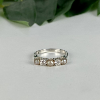 Avon 925 Sterling Silver Pearls & CZ Ring Size 7