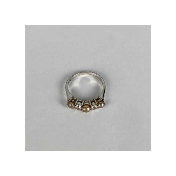 Avon 925 Sterling Silver Pearls & CZ Ring Size 7