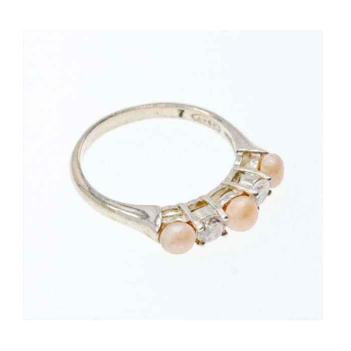 Avon 925 Sterling Silver Pearls & CZ Ring Size 7