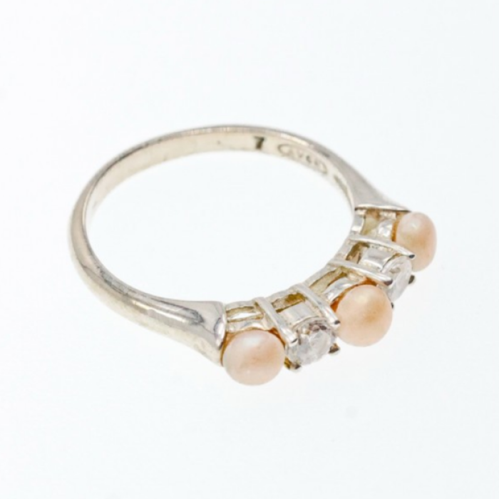 Avon 925 Sterling Silver Pearls & CZ Ring Size 7