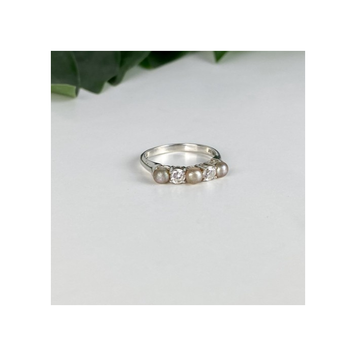 Avon 925 Sterling Silver Pearls & CZ Ring Size 7