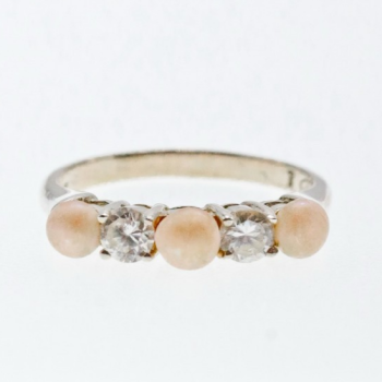 Avon 925 Sterling Silver Pearls & CZ Ring Size 7