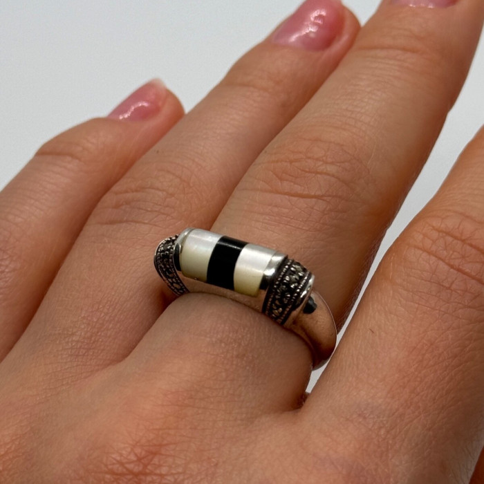 925 Sterling Silver Abalone, Enamel & Marcasite Ring Size 7