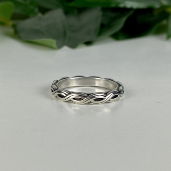 925 Sterling Silver Ring Size 10
