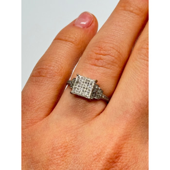 925 Sterling Silver CZ Ring Size 6