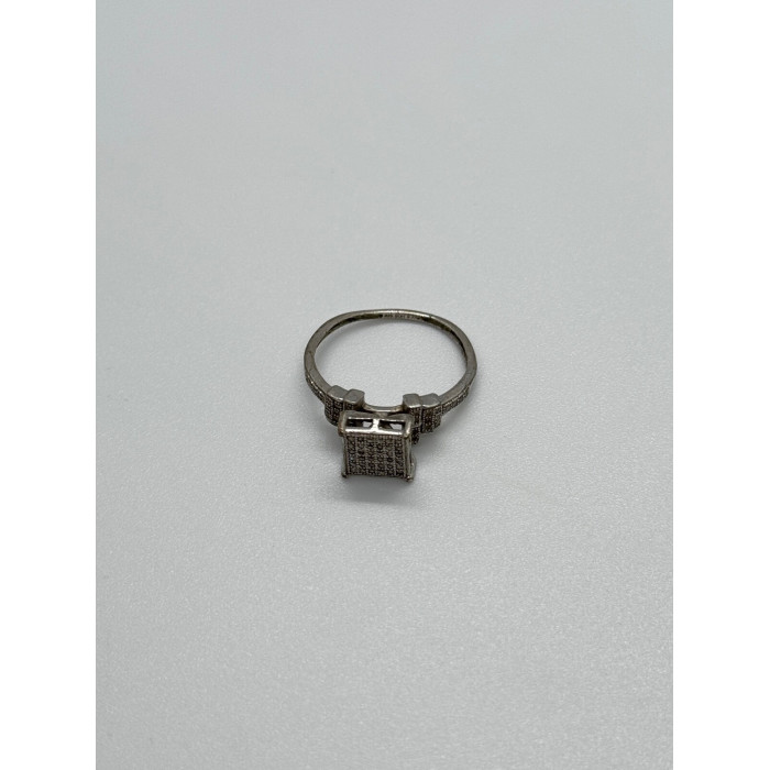 925 Sterling Silver CZ Ring Size 6