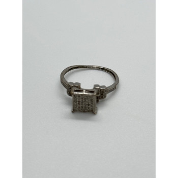 925 Sterling Silver CZ Ring Size 6