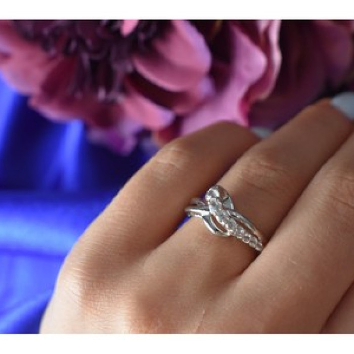 925 Sterling Silver White/Colorless Spinel Ring Size 6.5