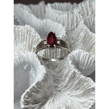 925 Sterling Silver Garnet Ring Size 7