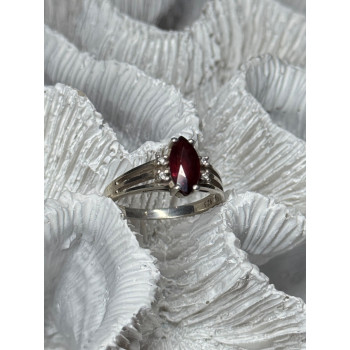 925 Sterling Silver Garnet Ring Size 7
