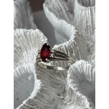 925 Sterling Silver Garnet Ring Size 7