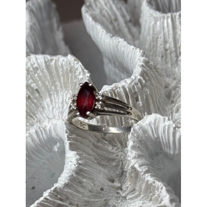 925 Sterling Silver Garnet Ring Size 7