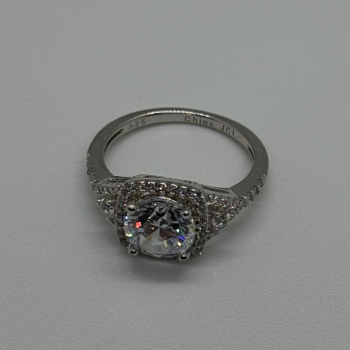 925 Sterling Silver CZ Ring Size 9.5