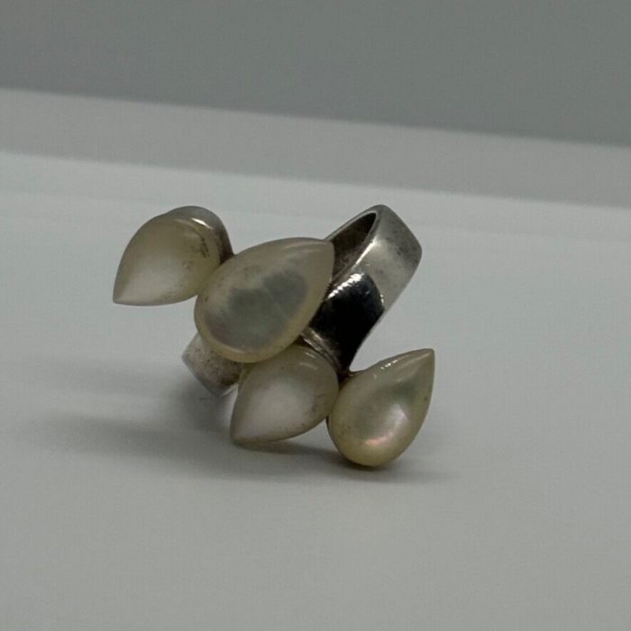925 Sterling Silver Mother OF Pearl Ring Size 7