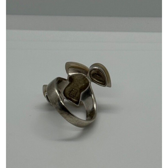 925 STERLING SILVER  MOTHER OF PEARL RING SIZE 7