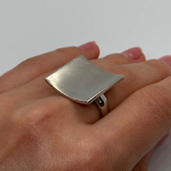 925 Sterling Silver Ring Size 8