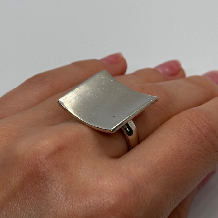 925 Sterling Silver Ring Size 8
