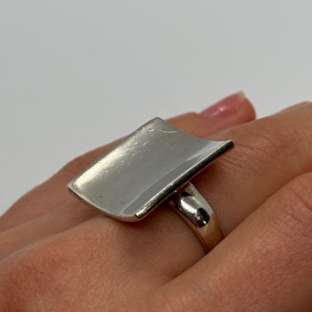 925 Sterling Silver Ring Size 8