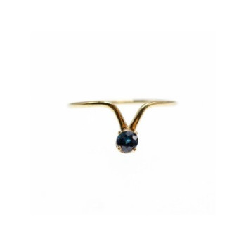 14K Yellow Gold Sapphire ring size 5.5