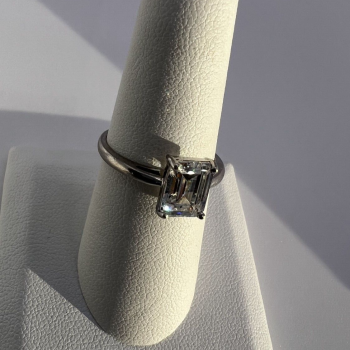 925 Sterling Silver & CZ Ring Size 7