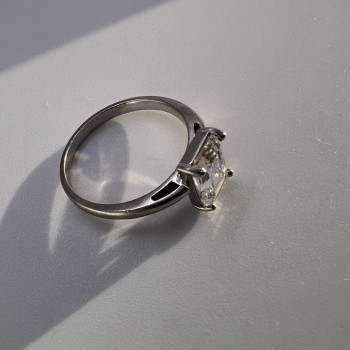 925 Sterling Silver & CZ Ring Size 7
