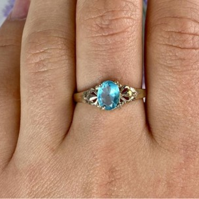 925 Sterling Silver Blue Topaz Ring Size 10