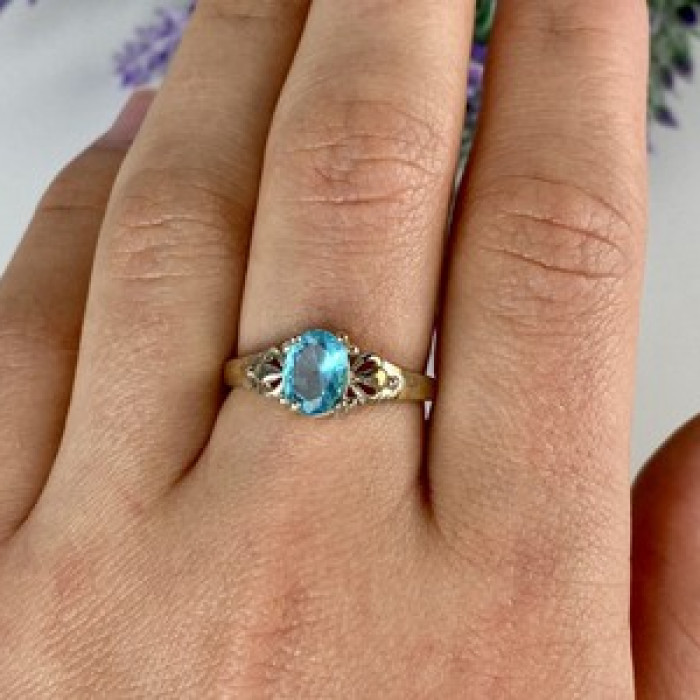 925 Sterling Silver Blue Topaz Ring Size 10