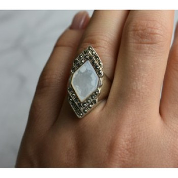 925 Sterling Silver Mother OF Pearl & Marcasites Ring Size 6.5