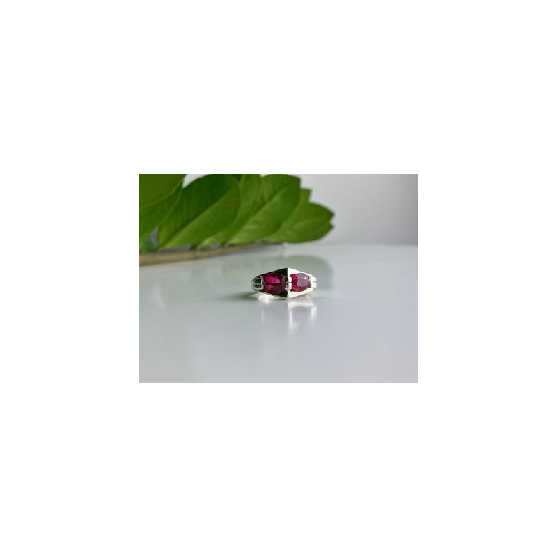 925 Sterling Silver Pink Spinel Ring Size 5.5