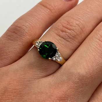 10K Yellow Gold Ring With Emerald & Diamonds Size 6