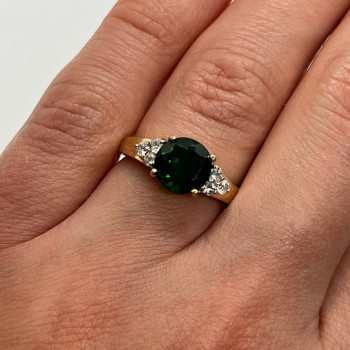 10K Yellow Gold Ring With Emerald & Diamonds Size 6