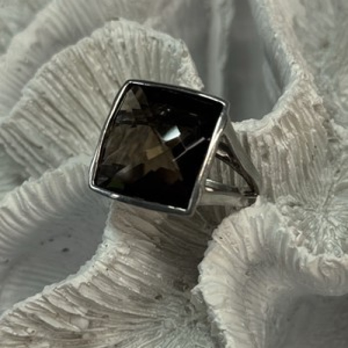 925 Sterling Silver Brown Tourmaline Ring Size 7