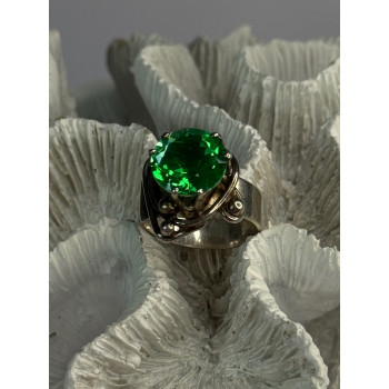 Vintage Elegant Design 925 Sterling Silver Green Spinel Ring Sizable