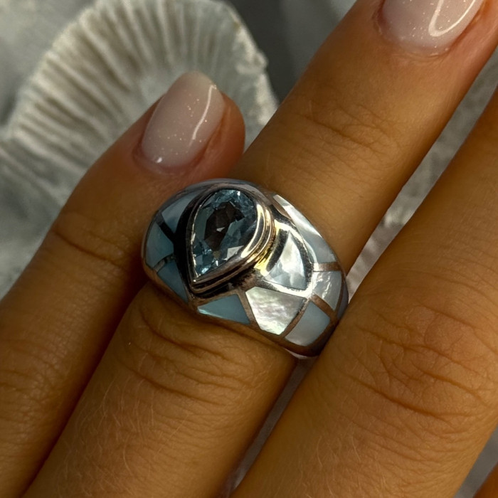 925 Sterling Silver Beautiful Blue Abalone & Topaz Ring Size 6
